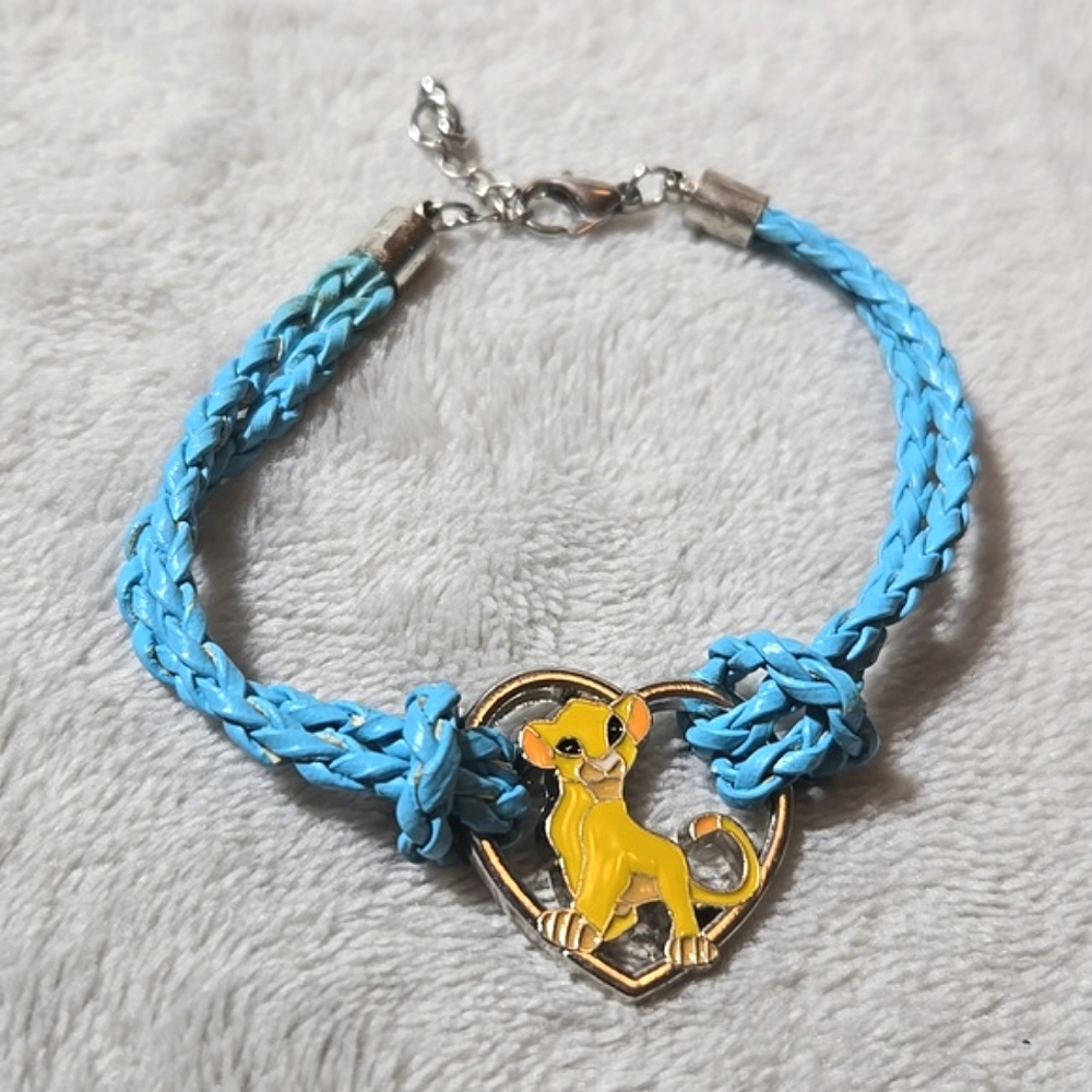 #282 Girl Disney bracelet